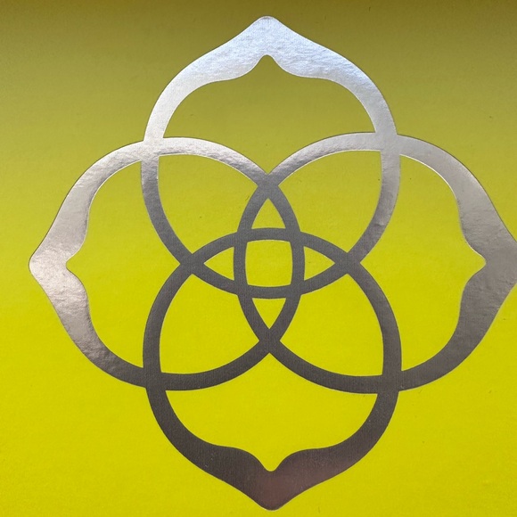 Kendra Scott Hallie Rose Gold Earrings - Picture 6 of 6